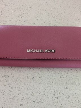 MICHAEL KORS Pink Saffiano Long Flap Wallet